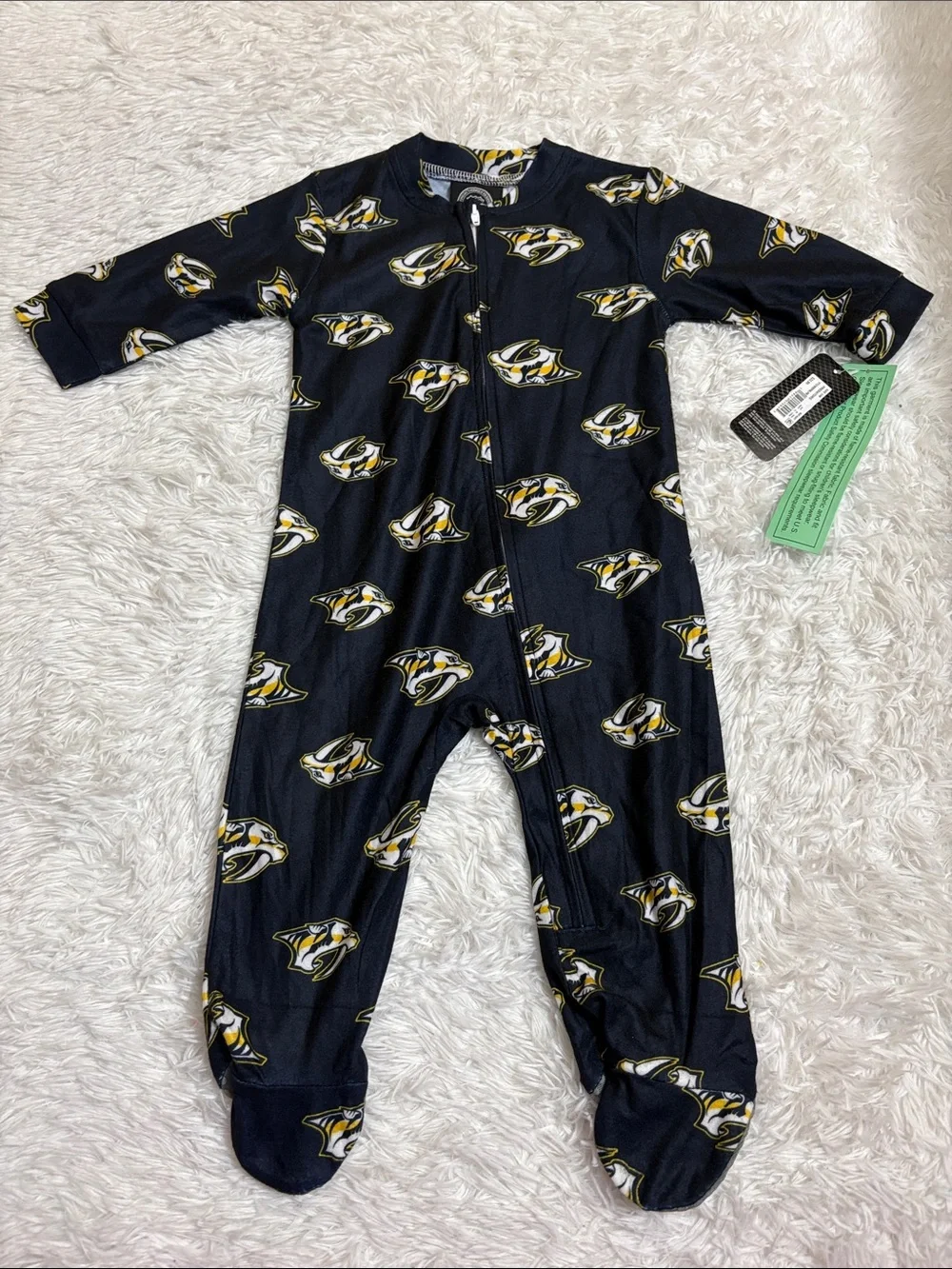 NWT NHL Nashville Predators Footed Pajamas Size 12 Month